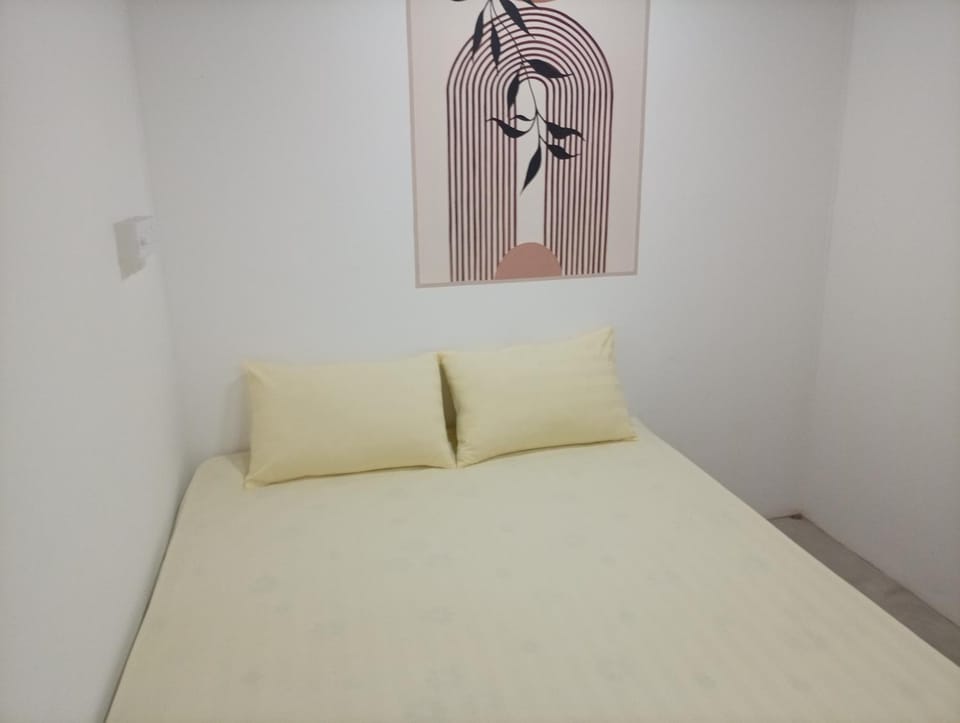 Bed, Photo of the whole room, Decorative detail, Bedroom