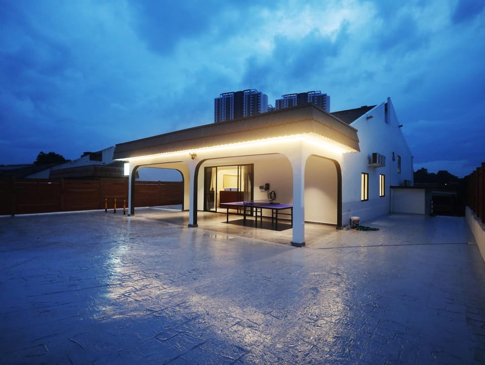 23Pax Lagoo Water Park 5km form Custom Villa in Johor Bahru