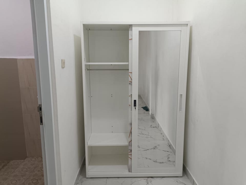 wardrobe