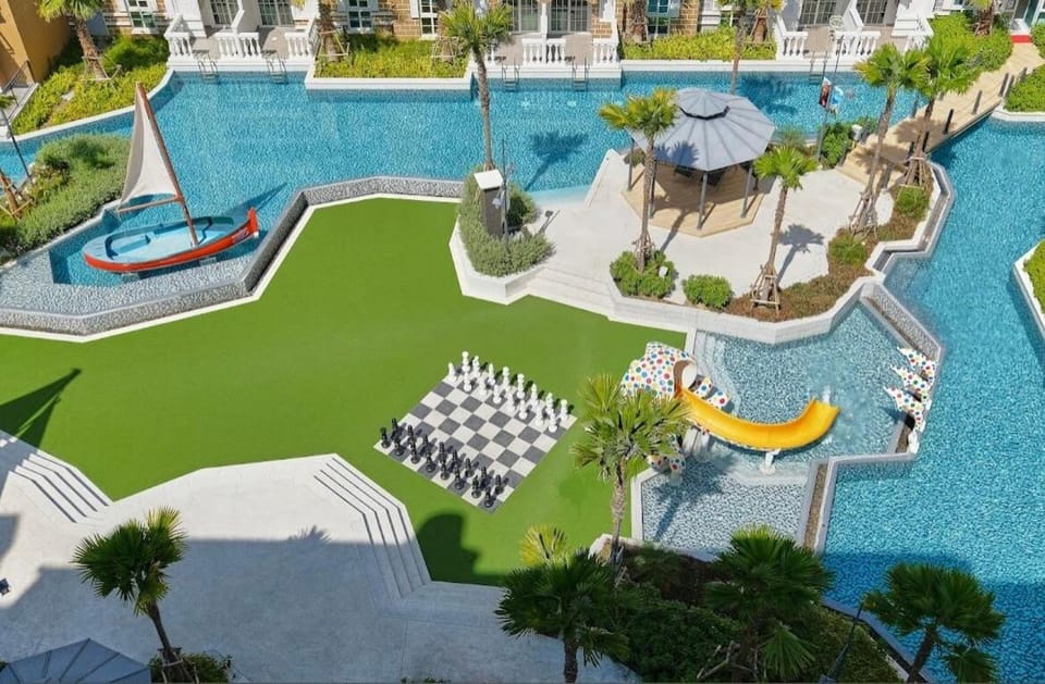Beach walkable seven seas cote Apartment in Pattaya City