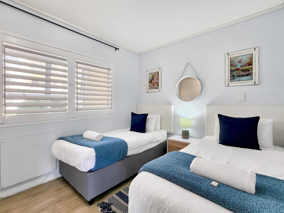 Seaside Serenity with Ocean View Apartment in Cape Town