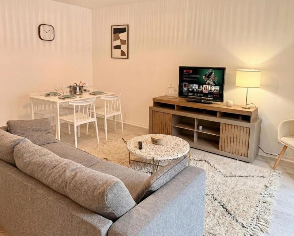 L'Épicurien Wilson - Parking gratuit, Wifi, Calme Apartment in Villeurbanne