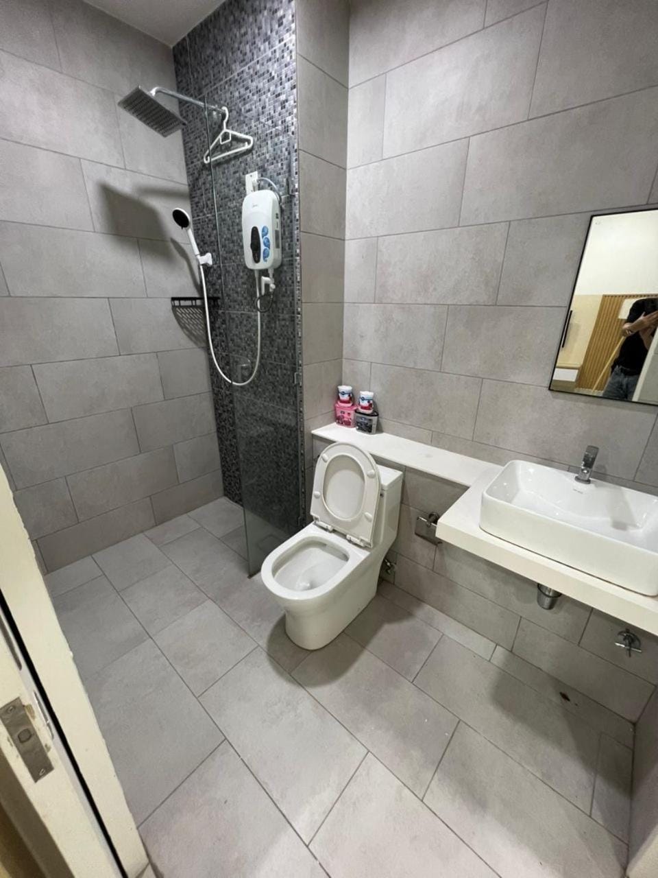 The Shore Ummi Goldies Homestay Apartment in Kota Kinabalu