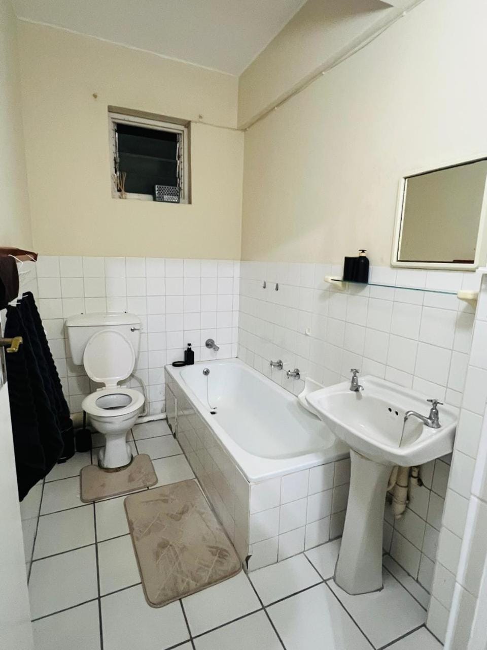 Toilet, Bathroom, Bath, towels
