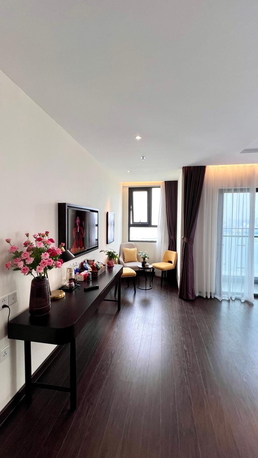 The Sapphire Ha Long Homestay Apartment in Laos