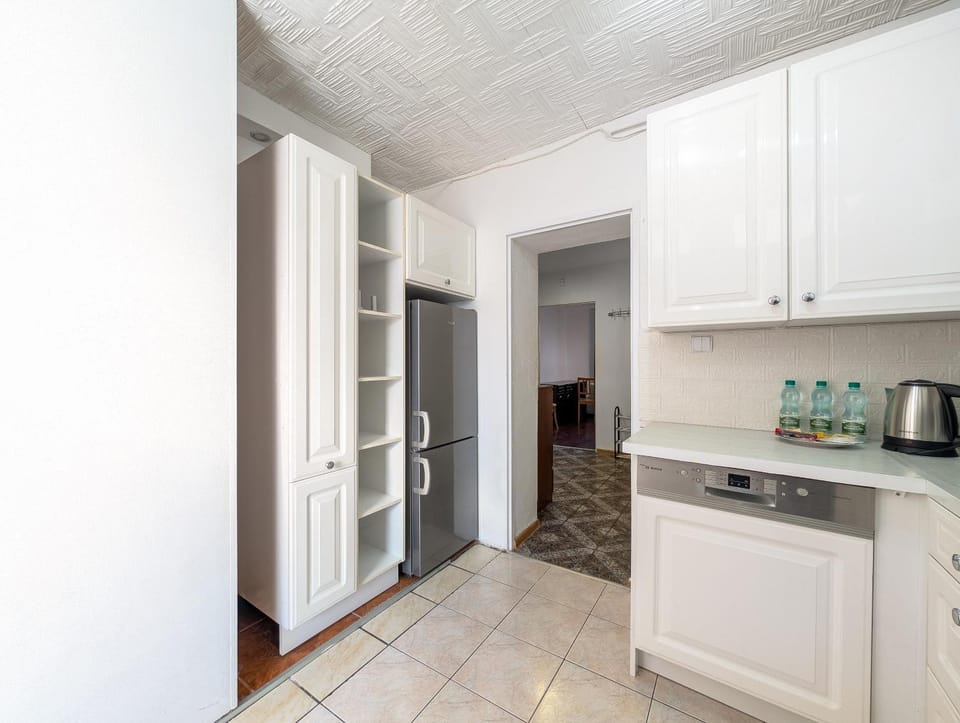 Kitchen or kitchenette, oven, stove, kitchen