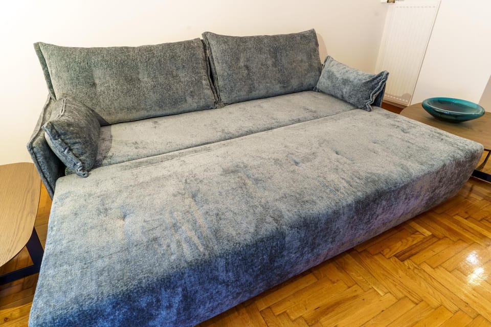 Bed, Living room, Seating area