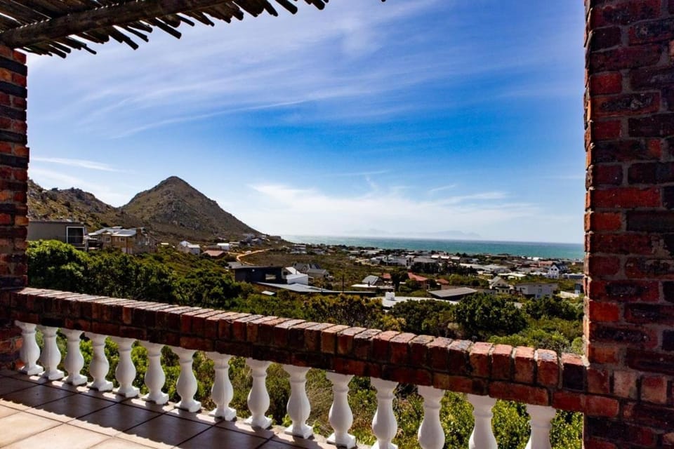 Hillside View House in Cape Town