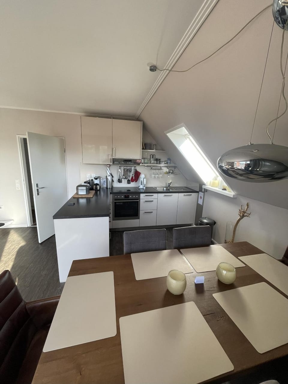 Dining area, kitchen