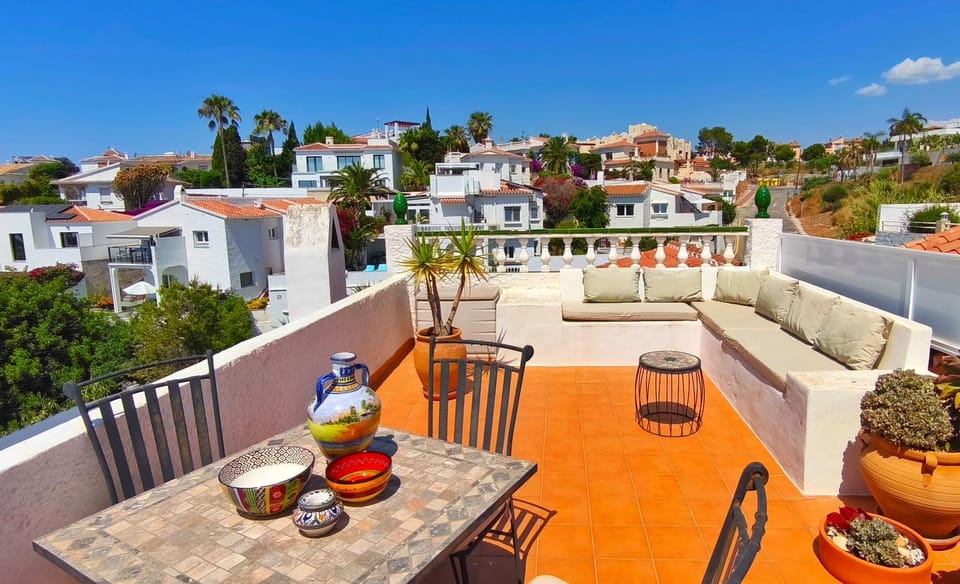 Solarium, Balcony/Terrace, Dining area, Sea view