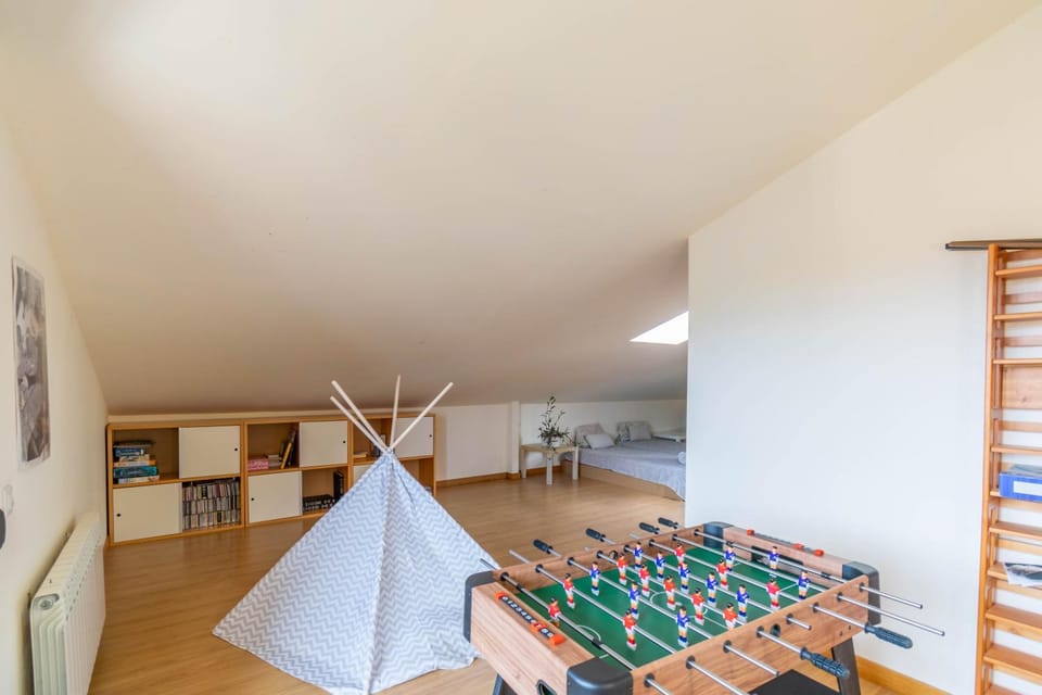 Gran chalet con amplio jardín próximo a Pamplona House in Navarre