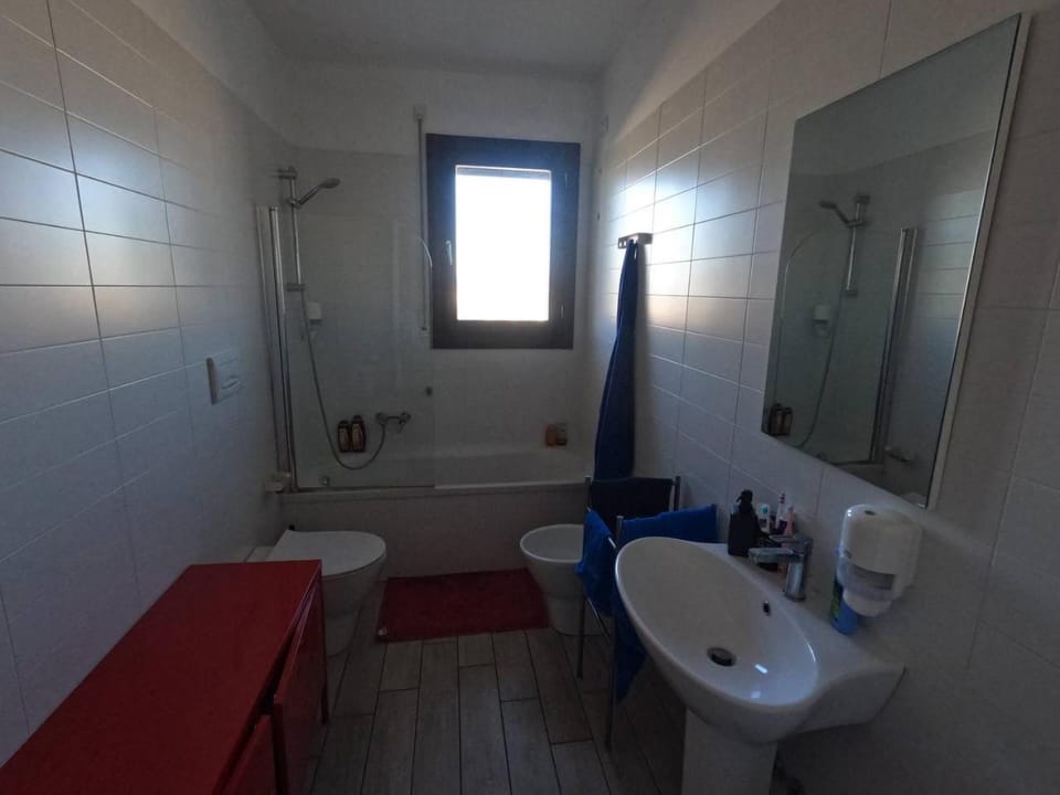 Shower, Toilet, Bathroom, bidet