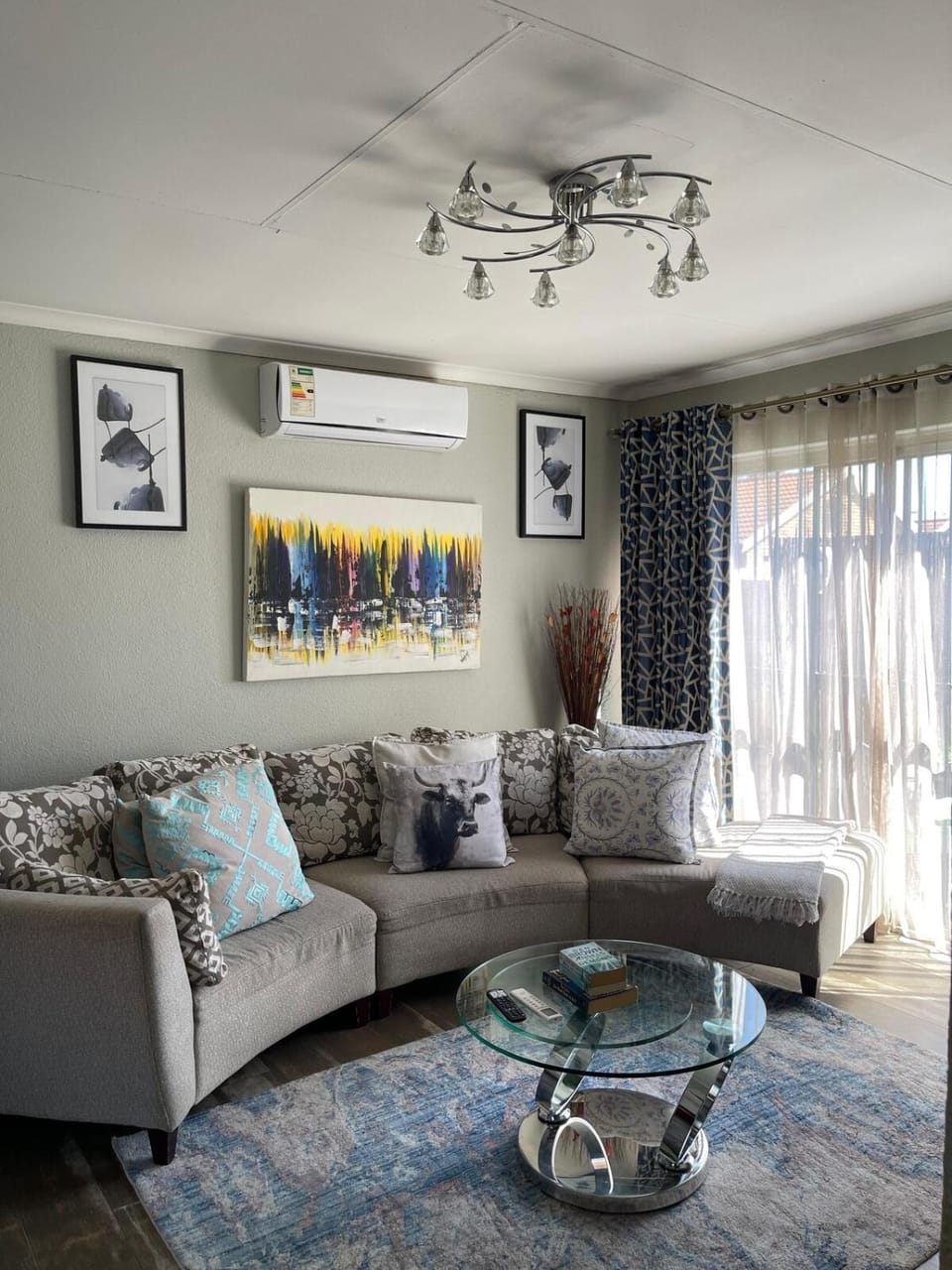 Buenos Manor 2 bedroom entire rental space Villa in Roodepoort
