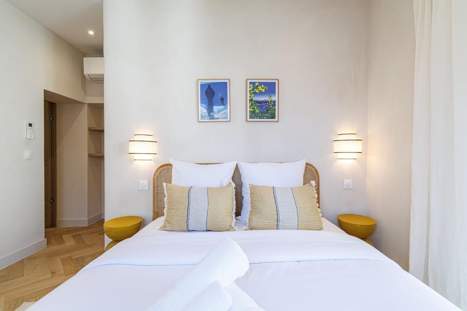 62 CARNOT LOT 6 - Appartement renove - climatise - 2 chambres suites Apartment in Nice
