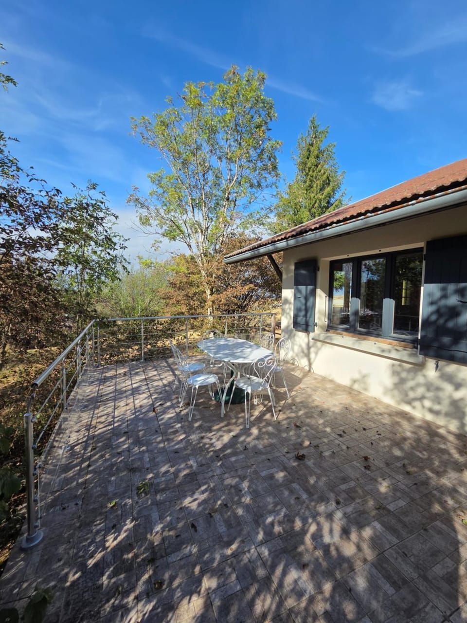 Patio, Day, Garden, Dining area, Garden view