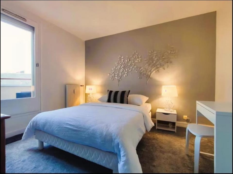 Bed, Bedroom