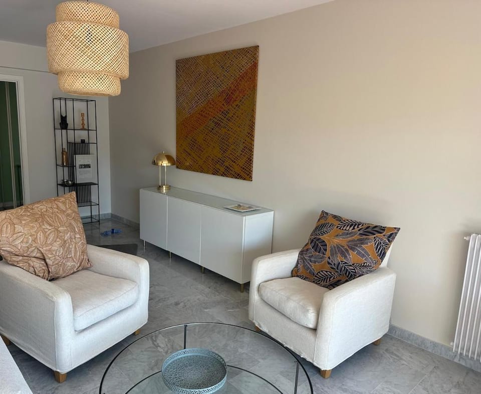 Appartement Arty et lumineux au port de Nice Apartment in Nice