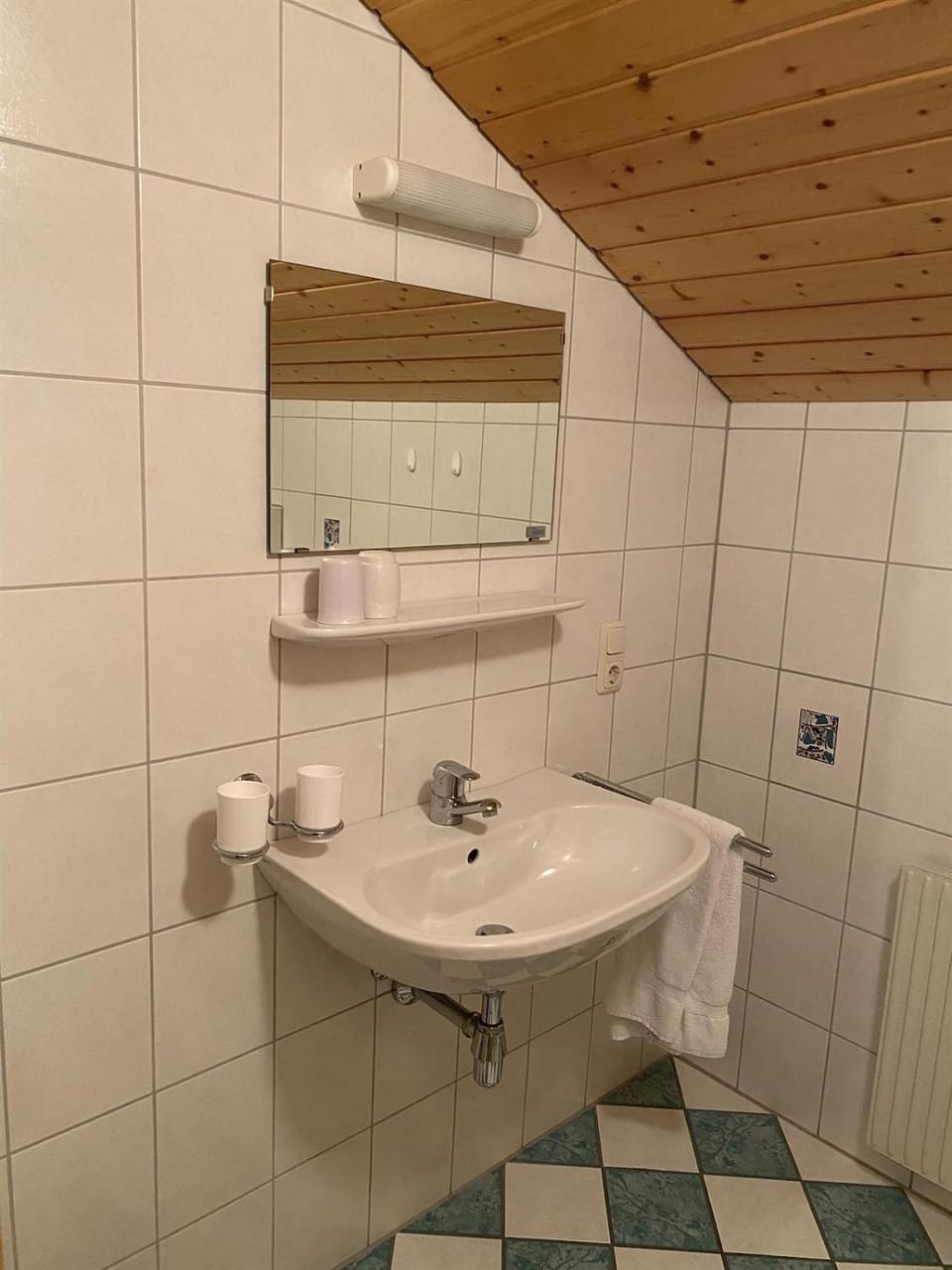 Shower, Bathroom, towels