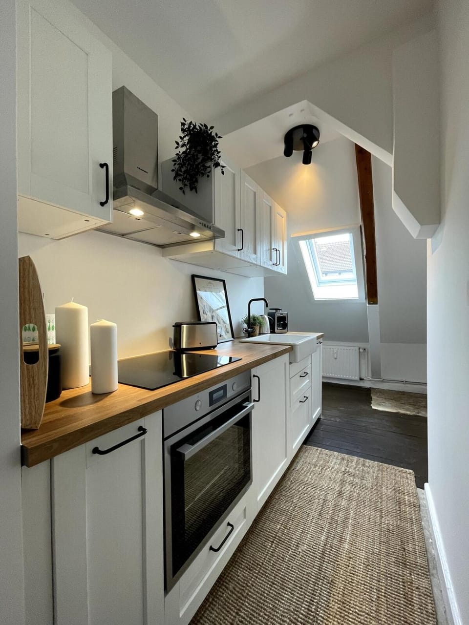 Kitchen or kitchenette, oven, stove, toaster