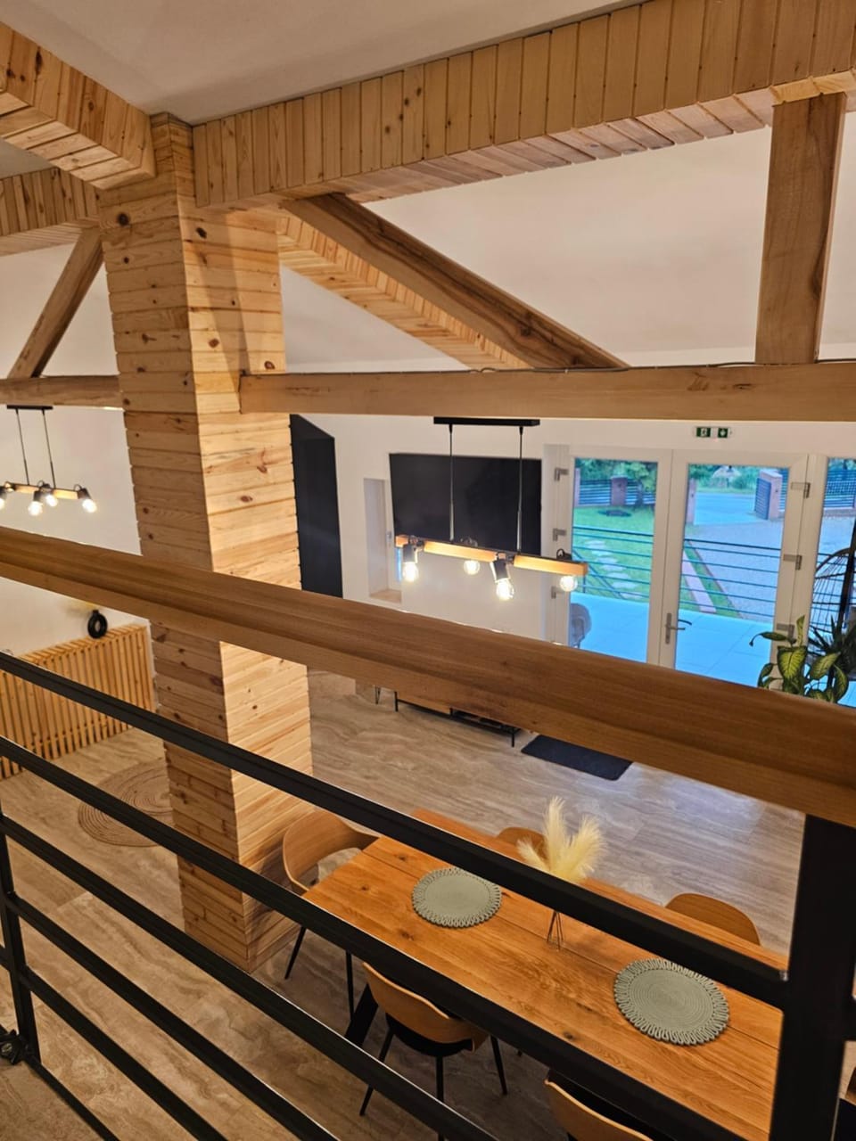 FurtuNest House in Prahova, Romania