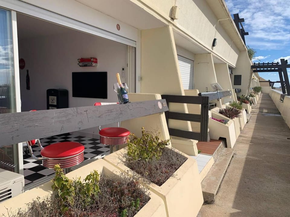 603 Appartement 2 pers Port Nature 4 vue WAIKI Apartment in Agde