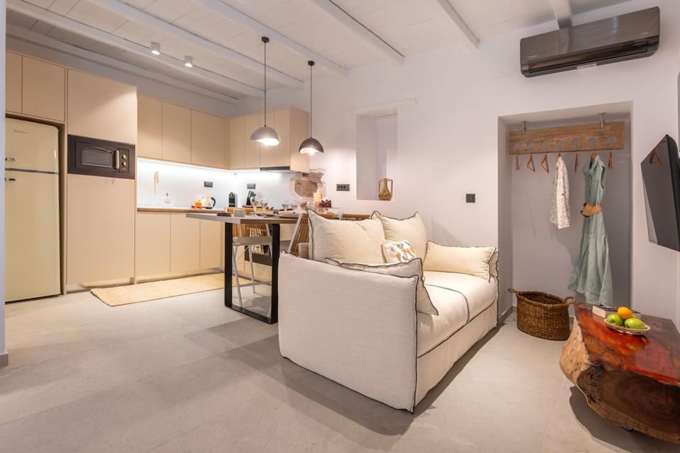 stema suite 1 House in Milos