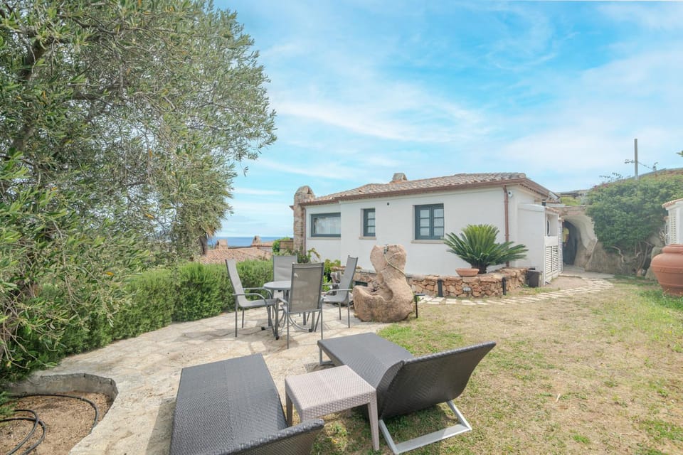 Villa Roccia d'oro piscina privata Villa in Sardinia
