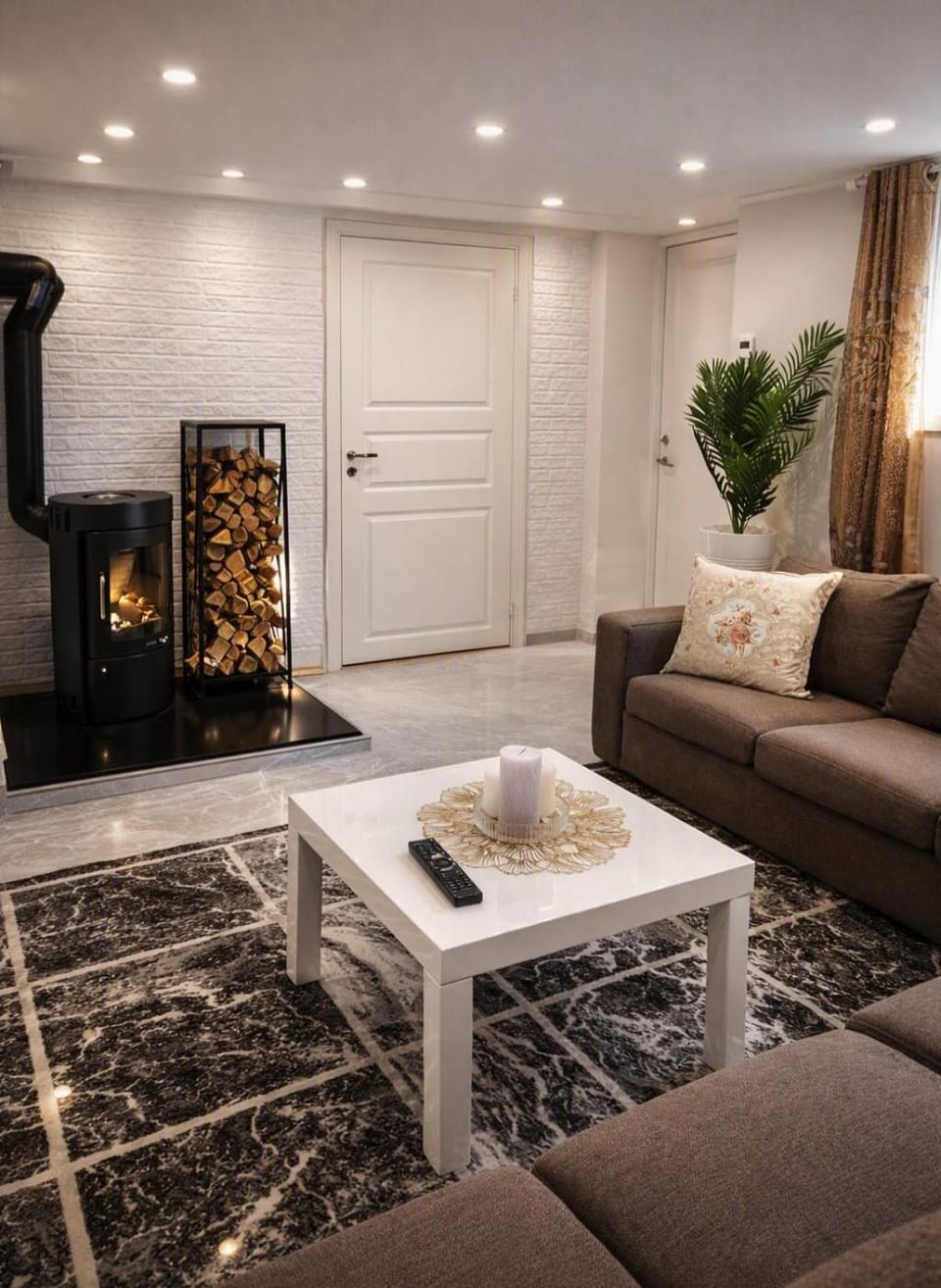 Living room, Seating area