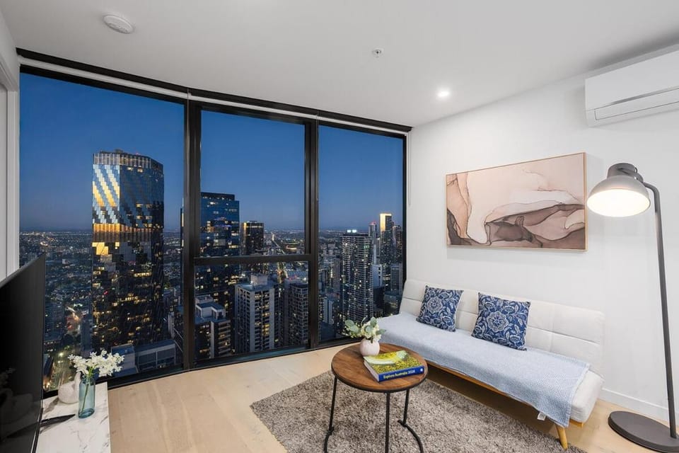 Level 67 HighRise Direct Across from SouthernCross Apartment in Melbourne