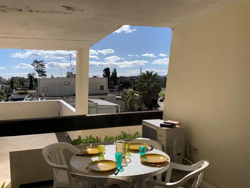 358 Appartement 4 pers Port Nature 4 près du Waiki Apartment in Agde