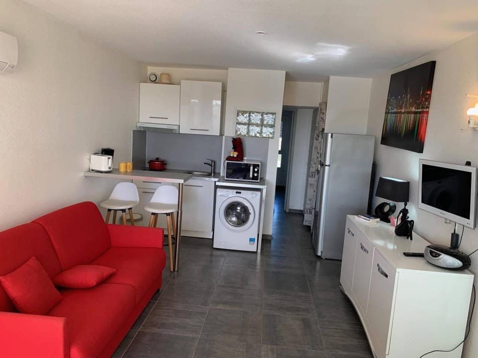 358 Appartement 4 pers Port Nature 4 près du Waiki Apartment in Agde