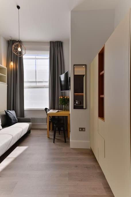 ☆Cosy studio at Notting Hill premium street Apartment in City of Westminster