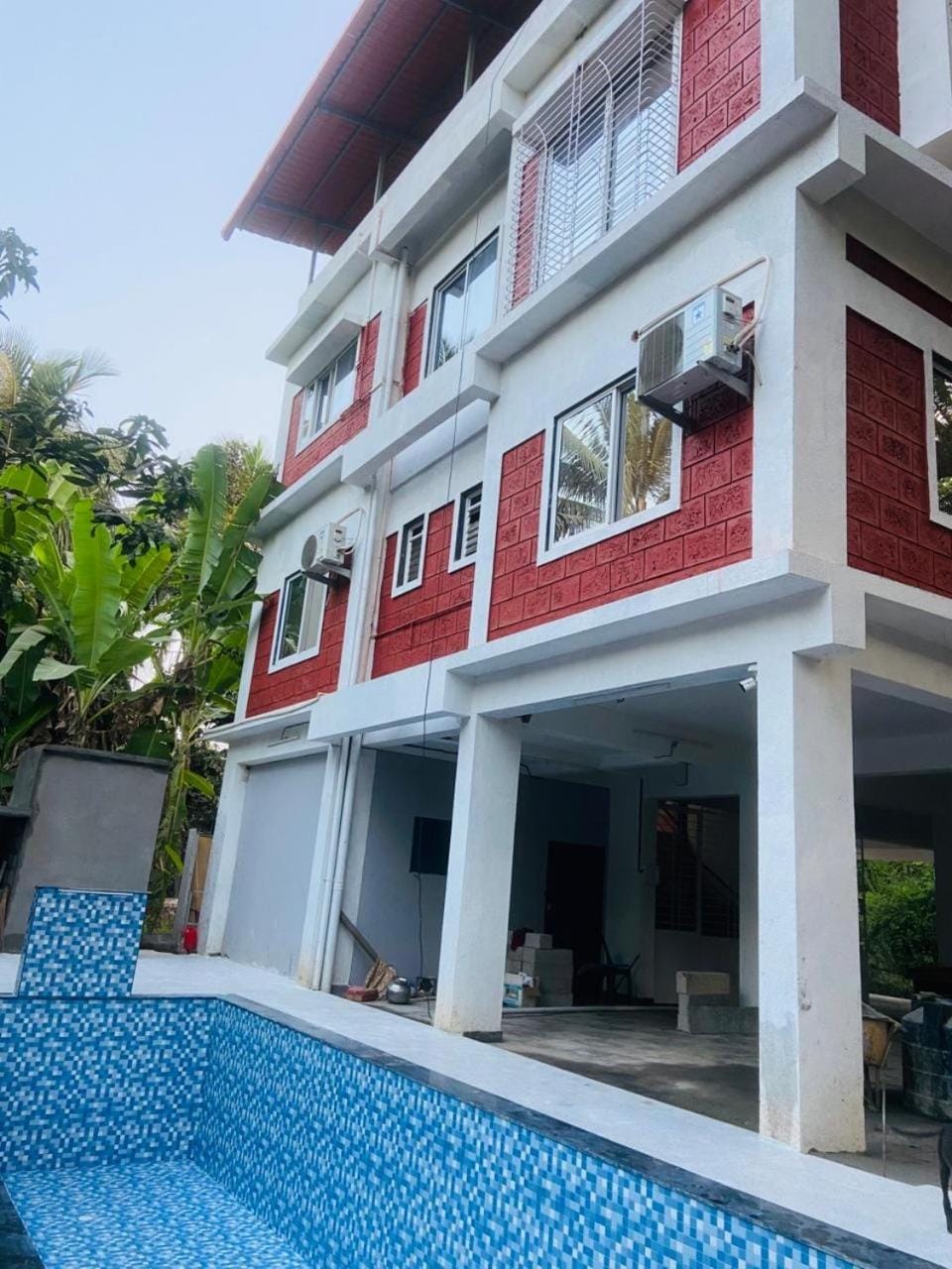 Shubharambha Luxury Resort with pool Bed and Breakfast in Maharashtra