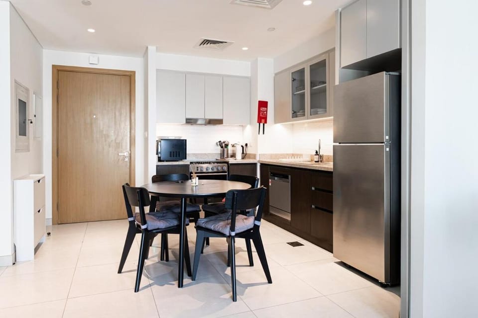 Kitchen or kitchenette, Dining area, dishwasher, oven, stove