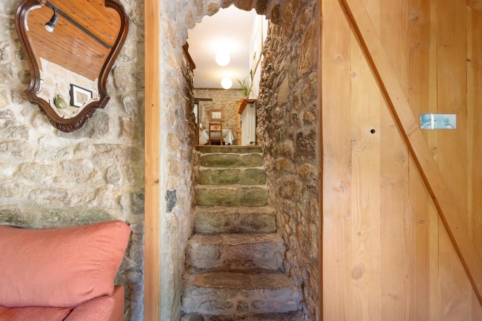 Masia Mas Franch Country House in Garrotxa