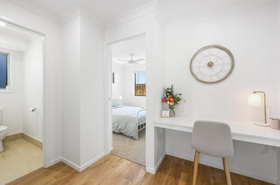 Two Queen BR - Modern & Moments from the city! House in Toowoomba