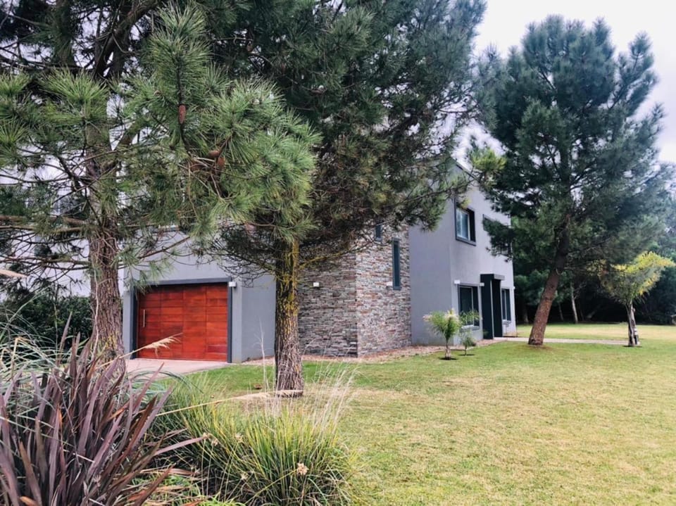 Casa de vacaciones en Costa Esmeralda-Pinamar-Argentina House in La Pampa Province, Argentina