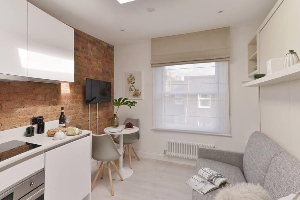 Beautiful Micro studio at 4th floor- Notting Hill. Apartment in City of Westminster