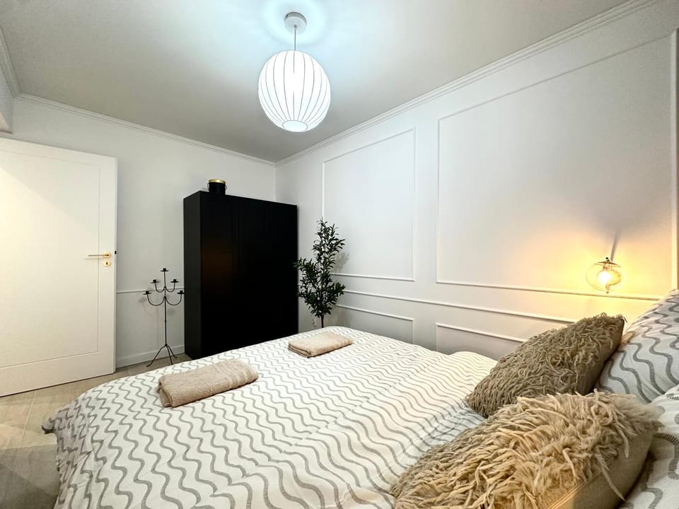 Kotlarska 2 Apartment - Self Check-In 20h - 300m Main Square Apartment in Wroclaw