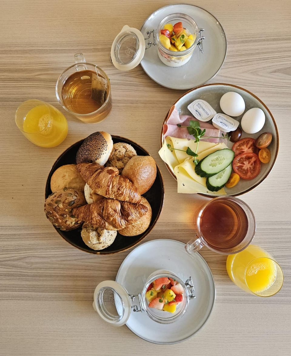 Restaurant/places to eat, Breakfast