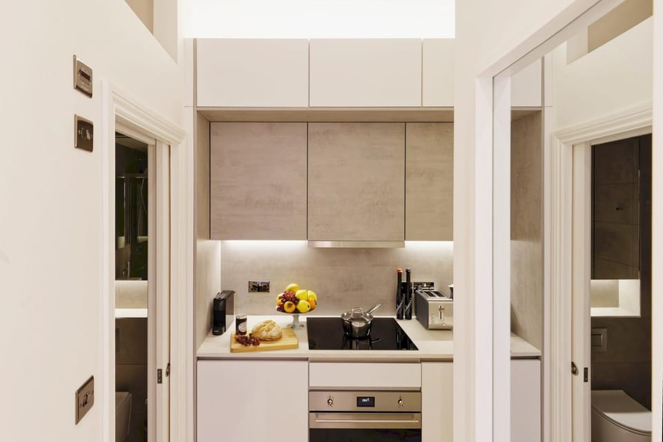 Studio at 3rd floor, premium street Notting Hill. Apartment in City of Westminster