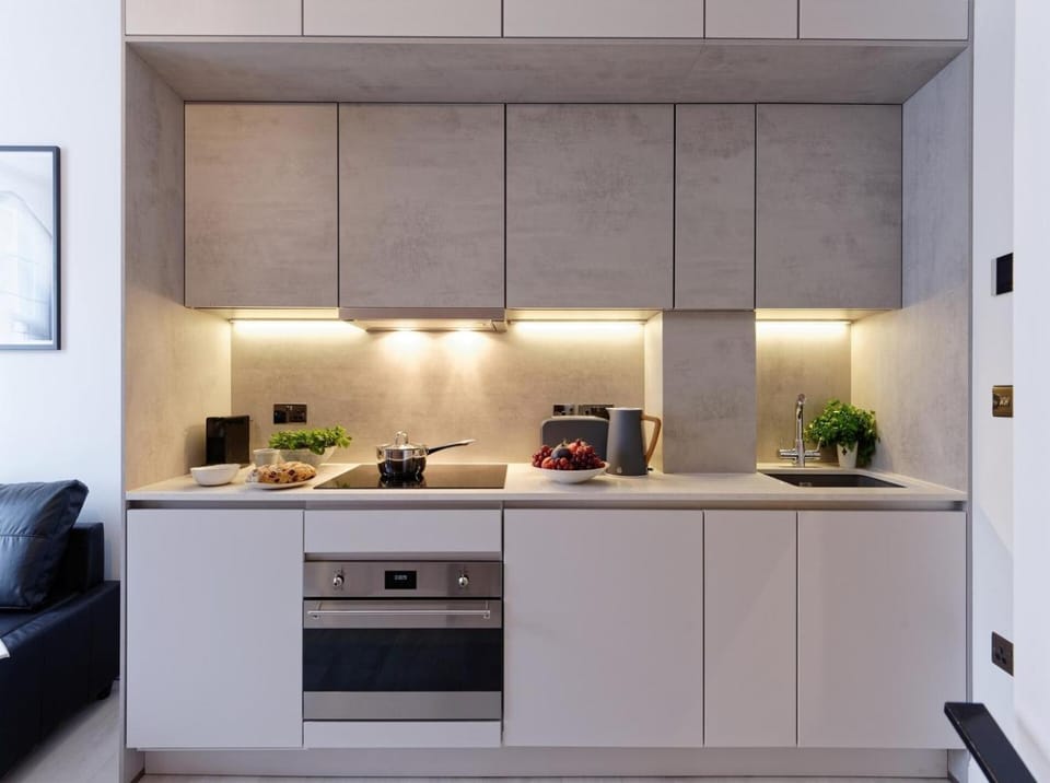 Lovely Duplex at 3rd floor-3 min to tube station Apartment in City of Westminster