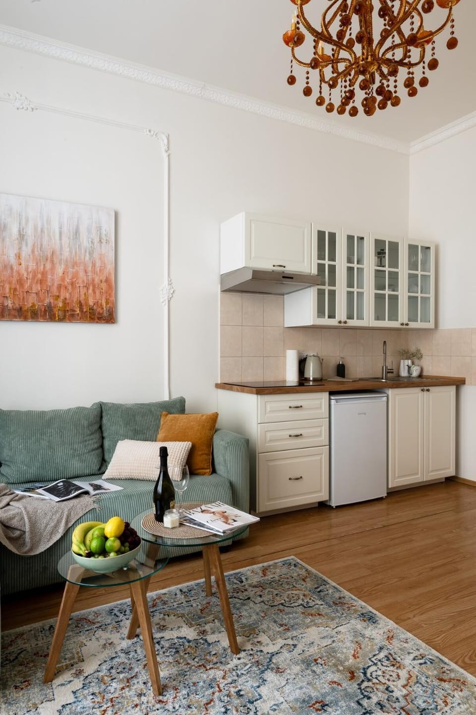 Kitchen or kitchenette, Living room