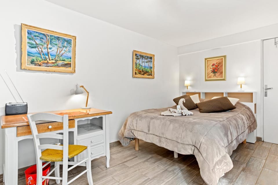 Le Clos Madame - Le Jardin Apartment in French Riviera