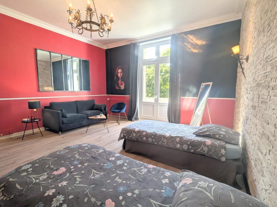 Bed, Bedroom
