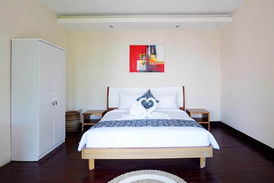Bed, Photo of the whole room, Bedroom, wardrobe