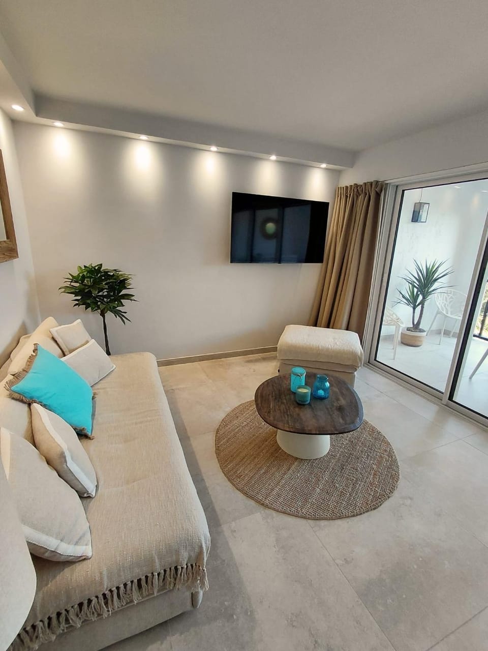 Côté Mer 5 Personnes Plage et Piscine Golfe de St Tropez Apartment in Gassin