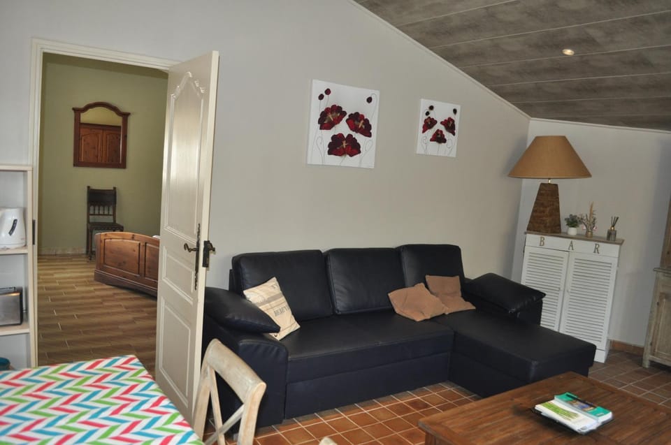 Living room, Bedroom