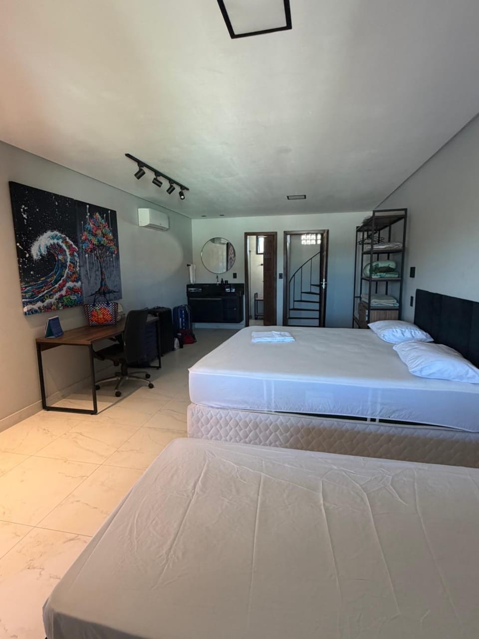 Bed, Photo of the whole room