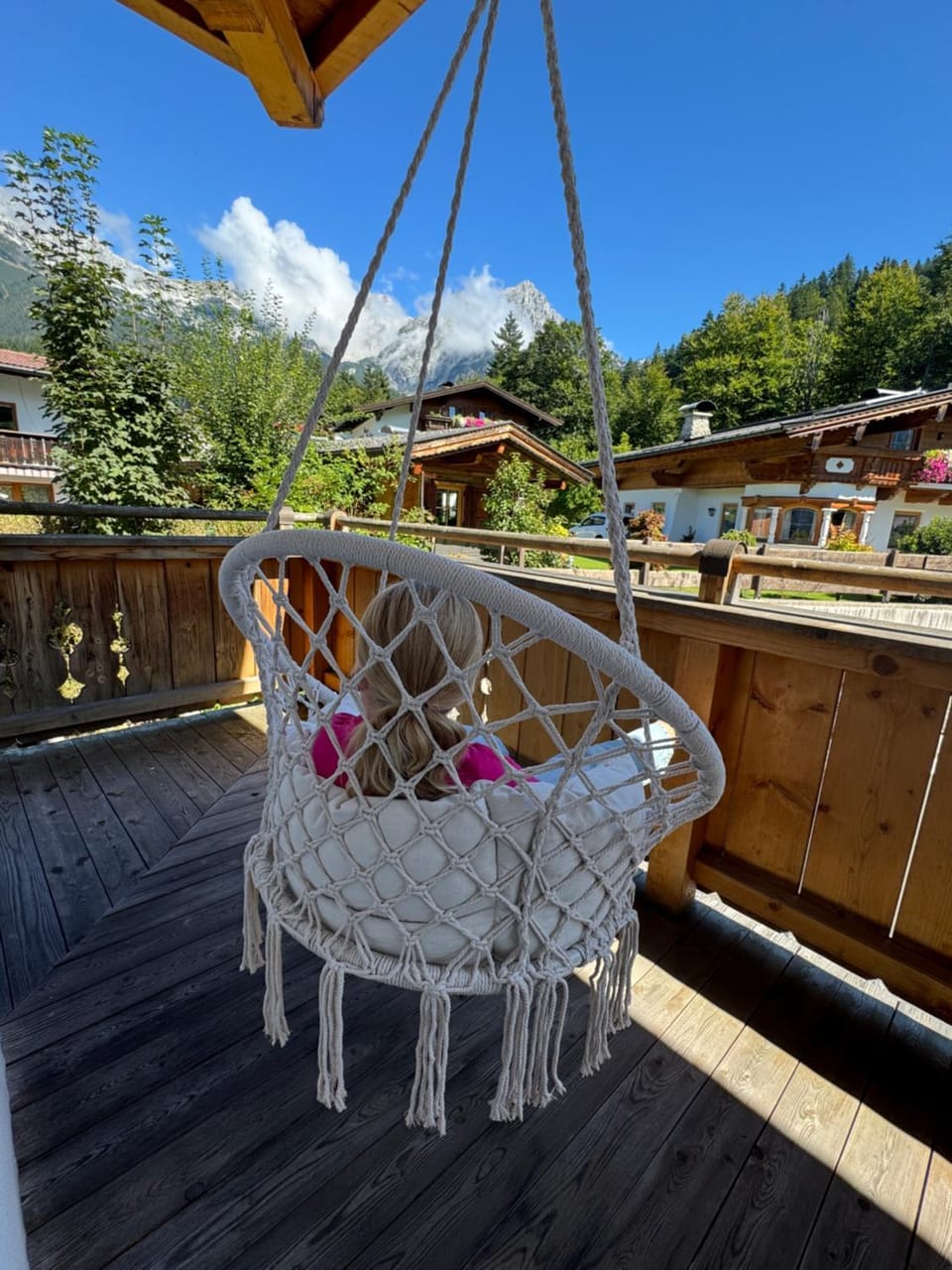 View (from property/room), Balcony/Terrace, Balcony/Terrace, Landmark view